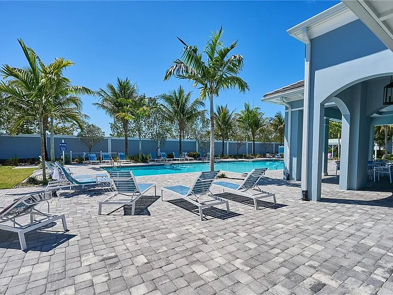 2626 Seychelles Cir #1404 — Photo 38