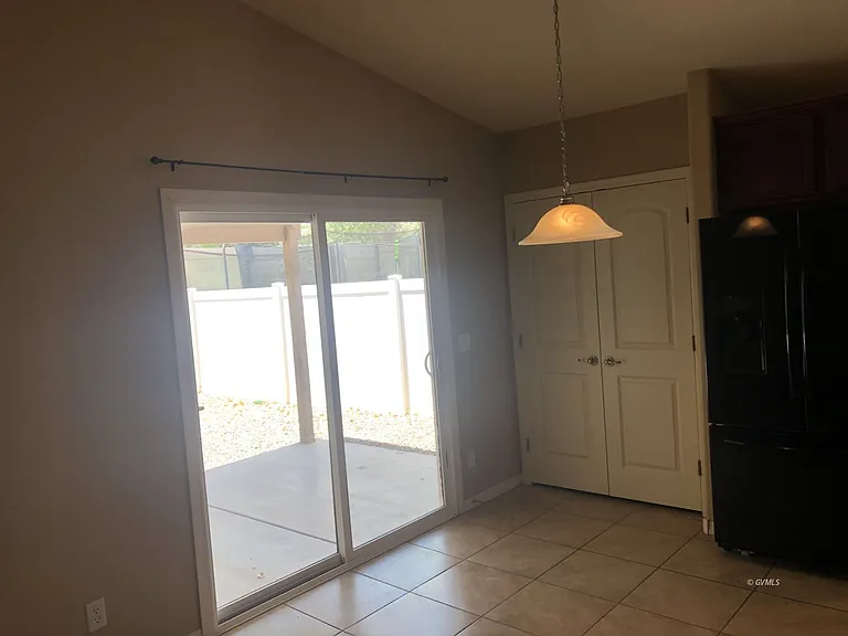 1294 S Kelson Pl — Photo 3