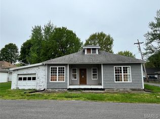 114 W Washington St, Collinsville, IL