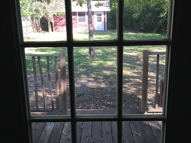 1614 Bolivar St — Photo 14