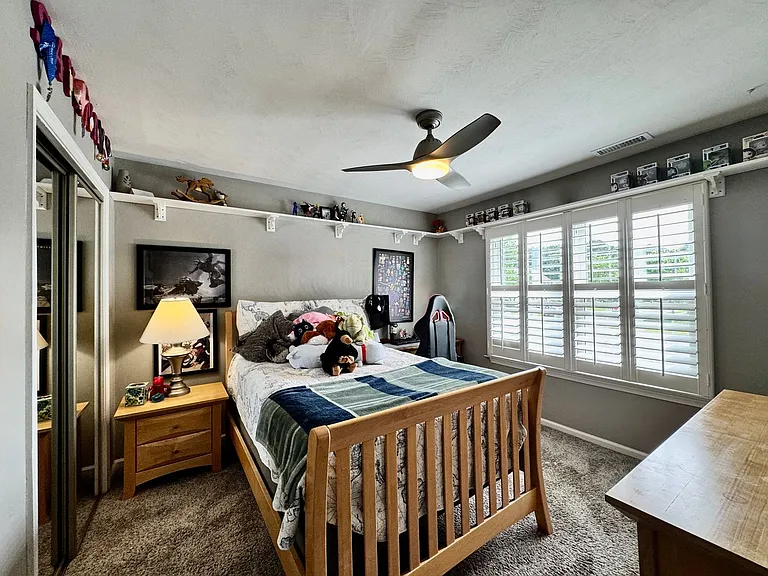2337 Esplanade Dr — Photo 35
