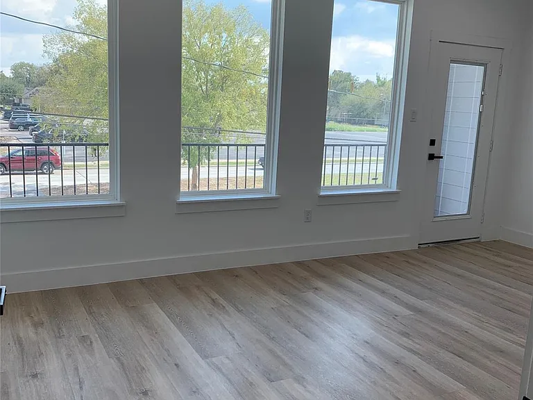 9026 Scott St — Photo 11
