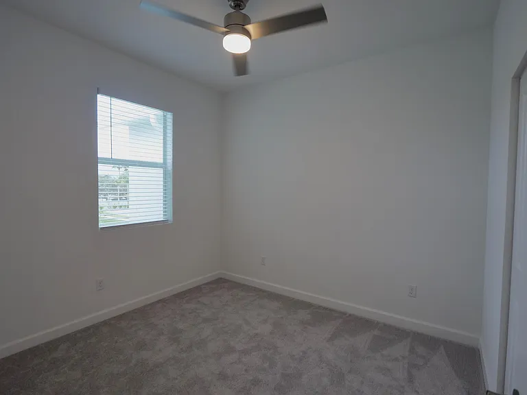 206 SE Woodbark St #206 — Photo 13