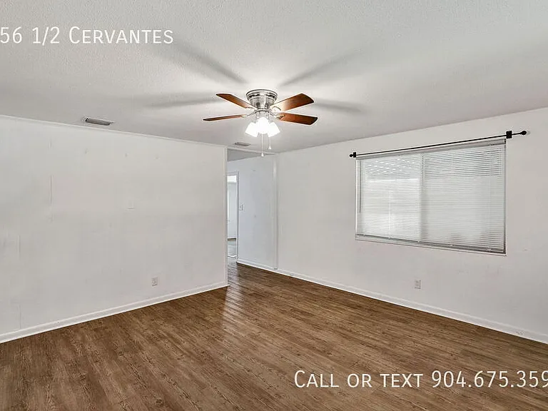 256 1/2 Cervantes Ave — Photo 8