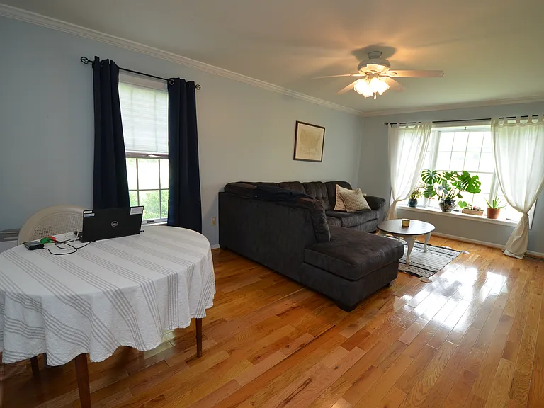 1527 Snug Harbor Rd — Photo 15
