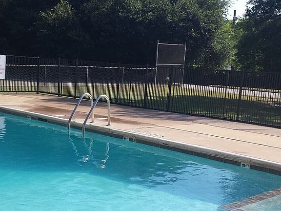 5th image of 900 W Fordall St APT 88