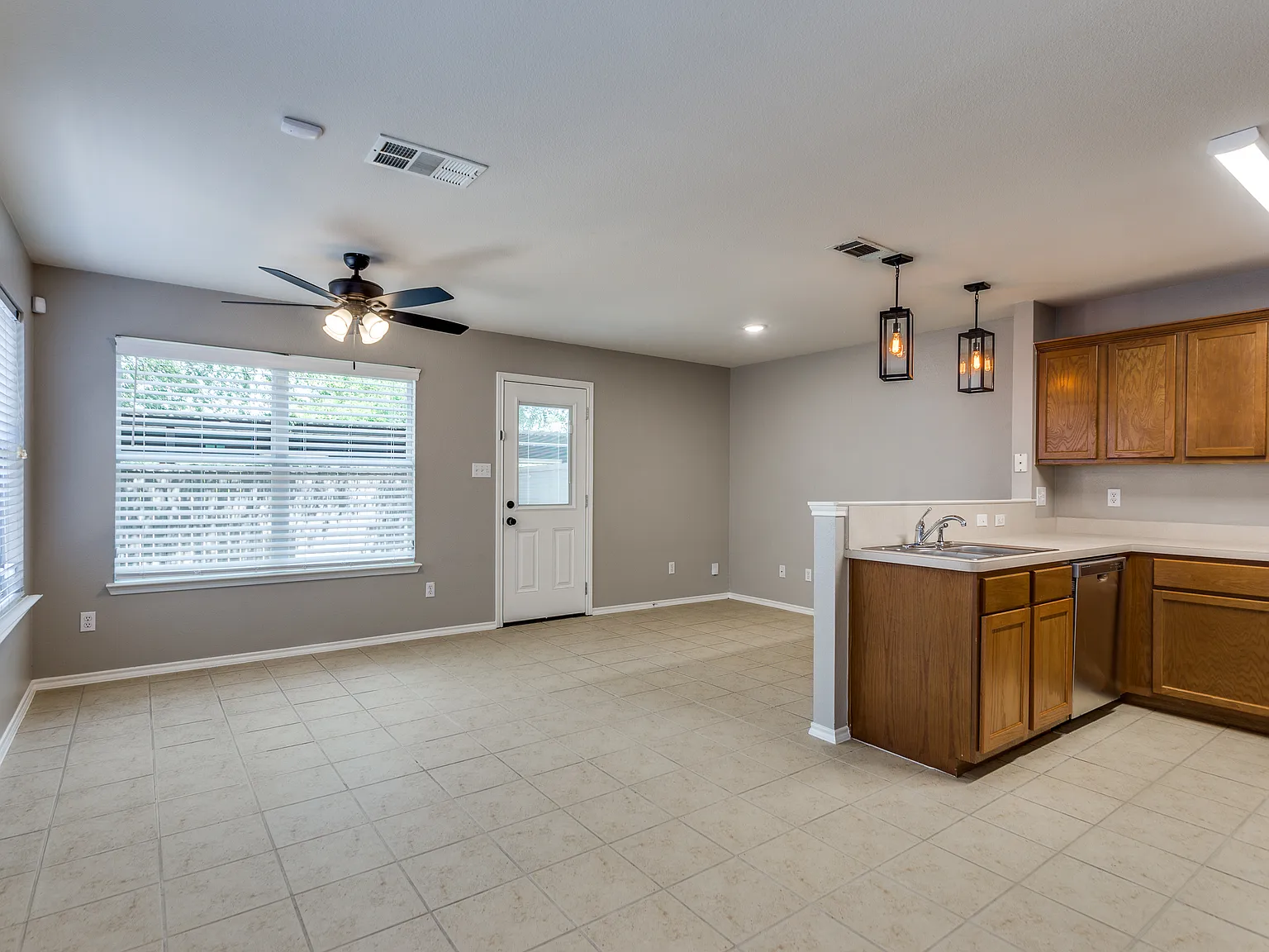 3127 Lubbock Ave - 3127 — Photo 3