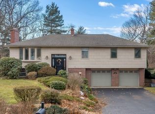 230 Sheffield Ave, Longmeadow, MA 01106