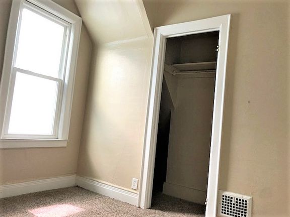 5th image of 40 Clio Ave #1