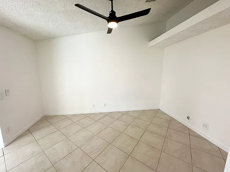 28821 Avenida Duquesa — Photo 14