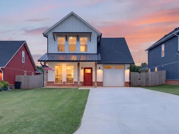 910 4th St, Elgin, OK 73538