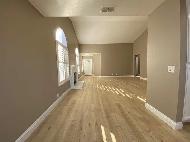 412 Lakeside Way — Photo 9