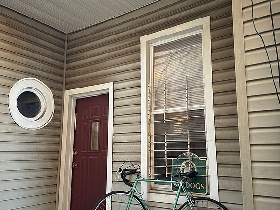 3rd image of 2229 Wheeler St #1