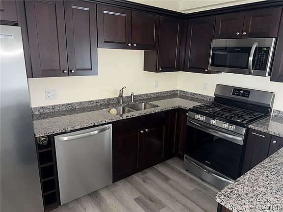 5th image of 6636 Bishop Rd