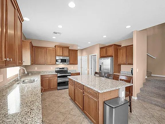 3rd image of 3649 E Zachary Dr