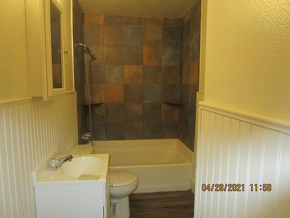 4th image of 1524 E Bowie St