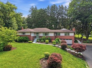 111 Cedar Dr, McMurray, PA 15317