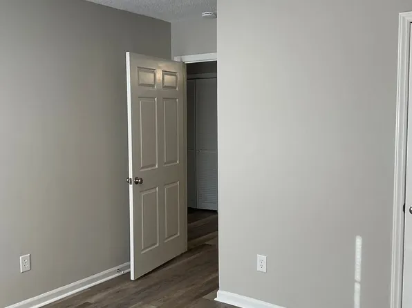 325 Robinson Rd, Gastonia, NC 28056