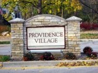 551 Cole Ct, Gurnee, IL 60031