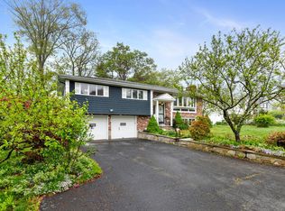 88 Hilltop St, Milton, MA 02186