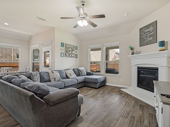 4th image of 14825 Brettridge Dr