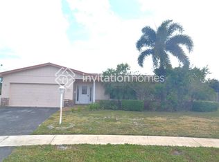5220 SW 8th Ct, Fort Lauderdale, FL 33317
