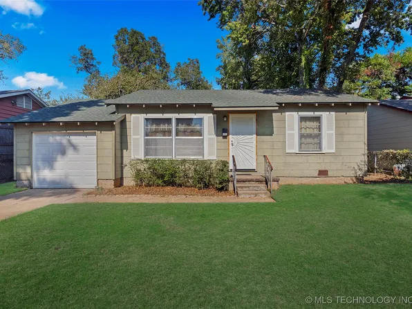 229 E 45th Pl, Tulsa, OK 74105