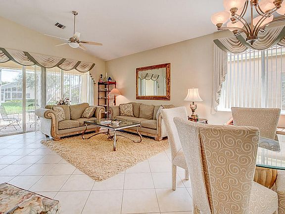 3rd image of 8209 Brindisi Ln