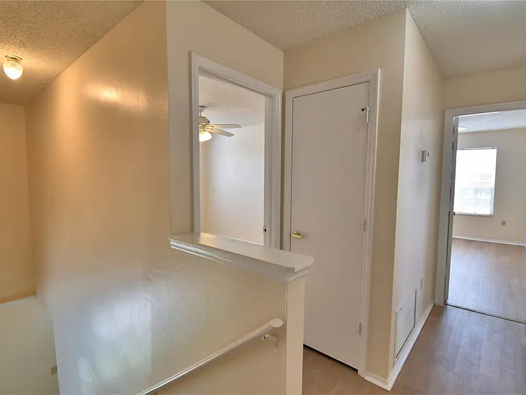 11701 Minto Ct — Photo 25
