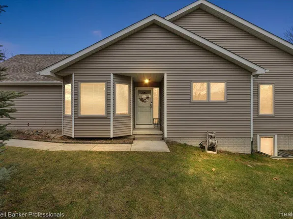 9179 Nicole Ln, Davison, MI 48423