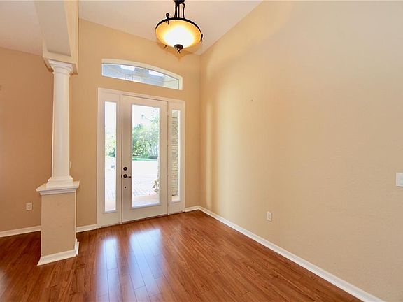 4th image of 2953 Chickasaw Cir