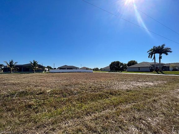 4th image of 319 SW 31st Pl