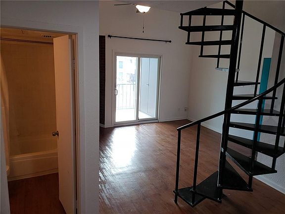 5th image of 1840 Burton Dr APT 149