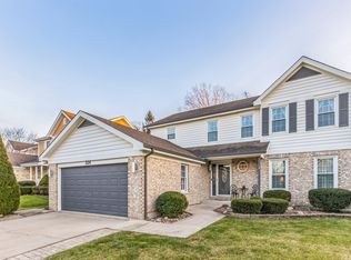 324 Chesapeake Ln, Bloomingdale, IL 60108