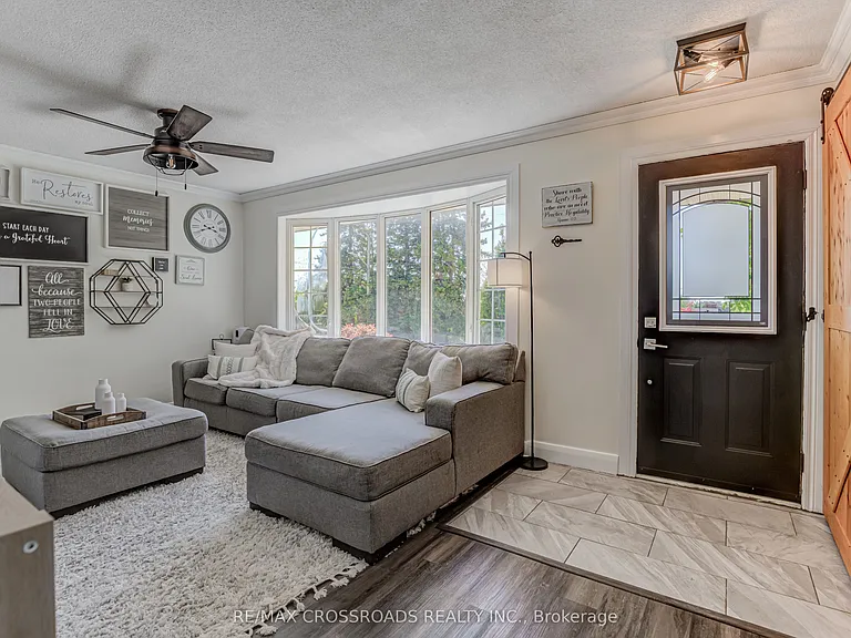 778 Tennyson Ave — Photo 5
