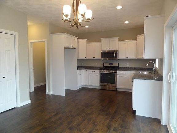 3rd image of 2610 Antler Dr