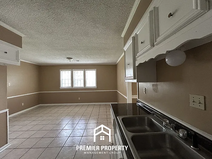 8141 Misty Meadows Ln — Photo 5