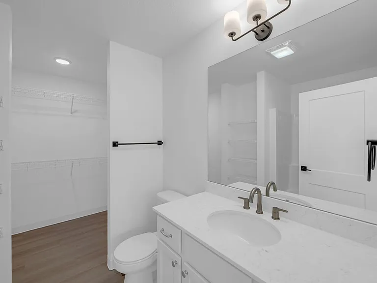 Launch Townhomes — Photo 10