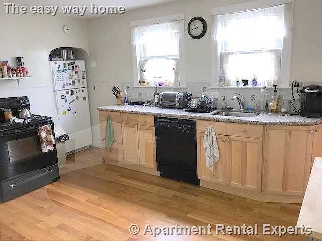 1st image of 71 Medford St #1