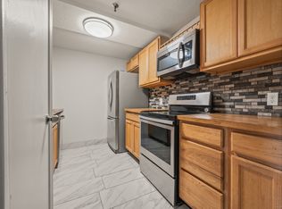 1 Russell St APT 15, Middletown, CT 06457