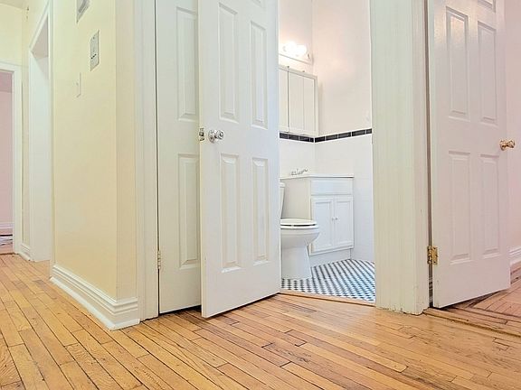 3rd image of 184 Clarkson Ave APT 1B