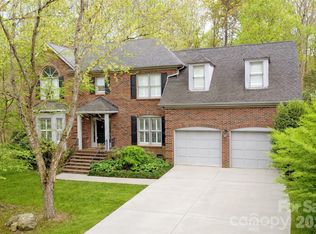 7201 Leharne Dr, Charlotte, NC 28270