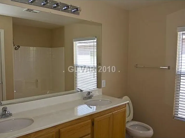 5052 Diamond Ranch Ave — Photo 13