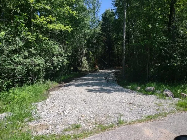 E Steven Ln #4, Marinette, WI 54143
