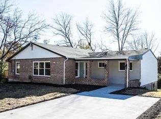 1206 Patrick Dr, Fenton, MO 63026