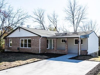 1206 Patrick Dr, Fenton, MO, 63026