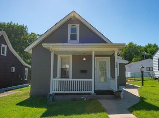 1209 Clover St, South Bend, IN 46615
