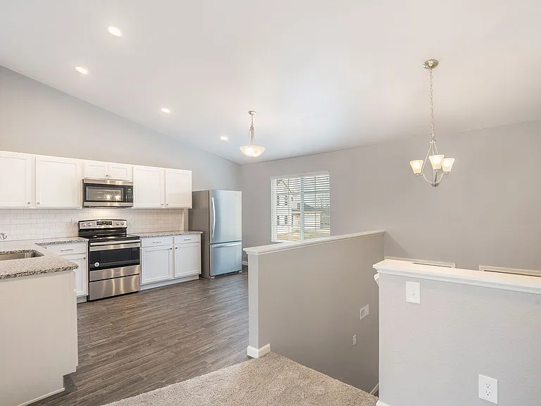 5661 Coddington Ln — Photo 4