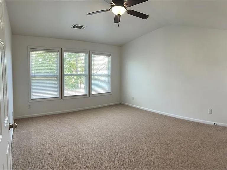 1393 Scott Blvd — Photo 22