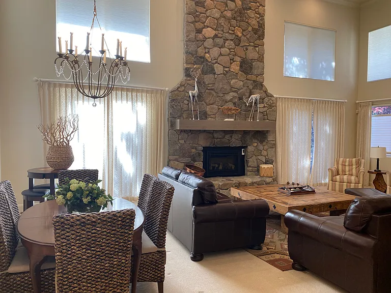 5820 Strasbourg Ct — Photo 9